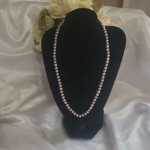 LOW START!!! Genuine Pearl Necklace in Box